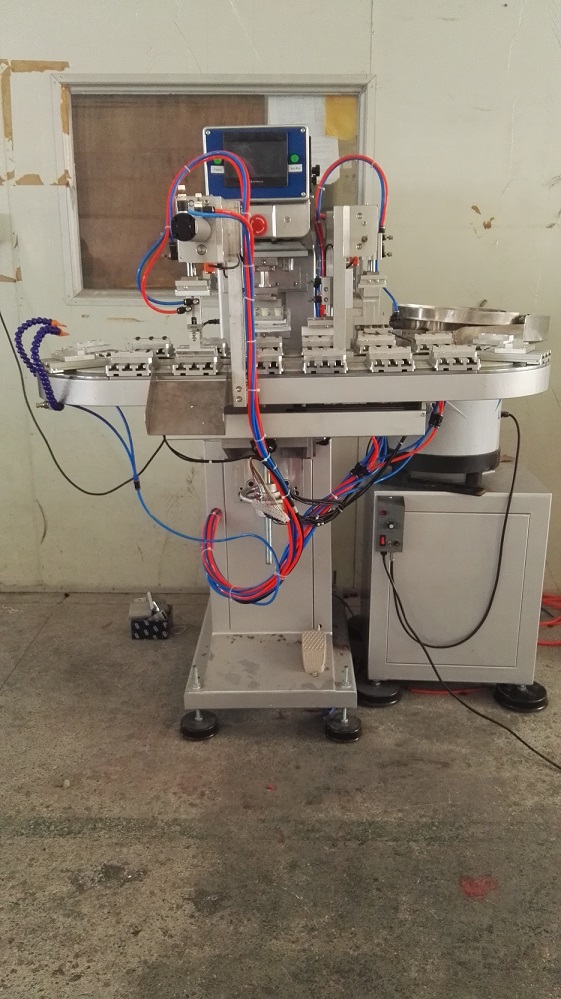 1次印4個(gè)全自動移印機(jī)