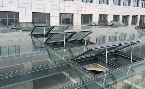 三角形玻璃天窗有何優點?設計玻璃天窗有什么需要注意要點?